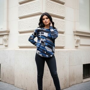 Stradivarius Blue and Black Abstract Long Sleeve Top